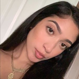 Meet your Posher, Melanie